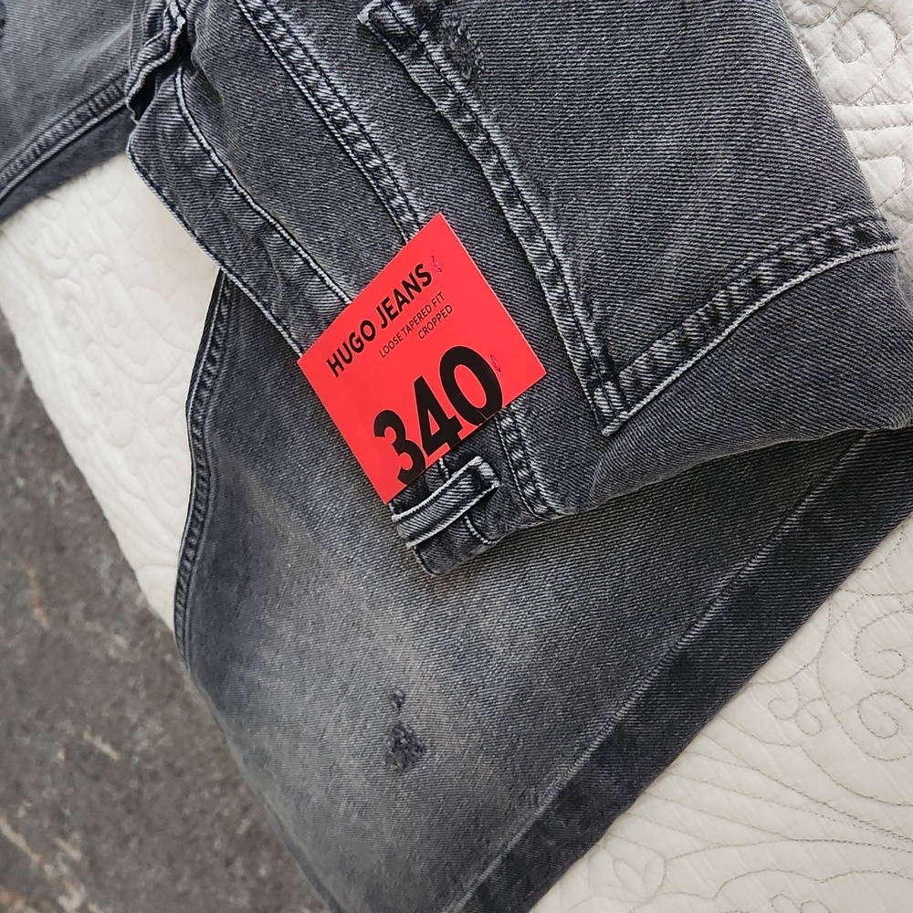 NWT Hugo Boss Mens Cropped Black Jeans Size 32/32